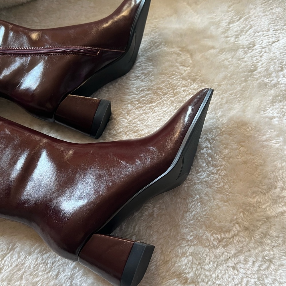 Elegant Anchora Red Leather Knee-High Boots - Picture 7 of 16